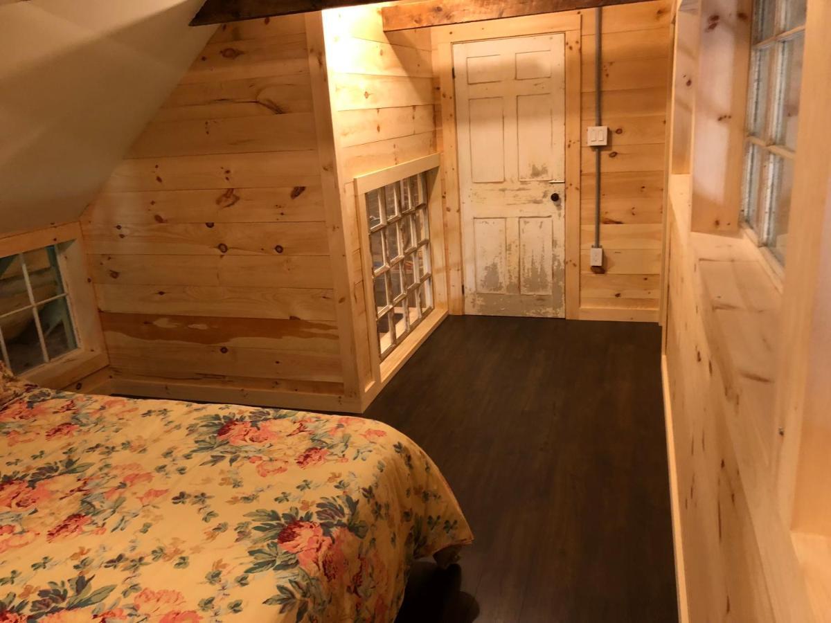 Riverhouse Bed & Breakfast