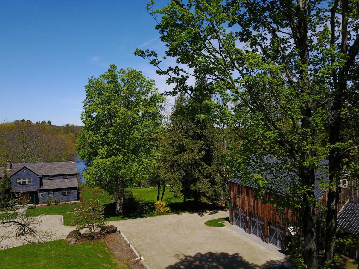 Riverhouse 3*